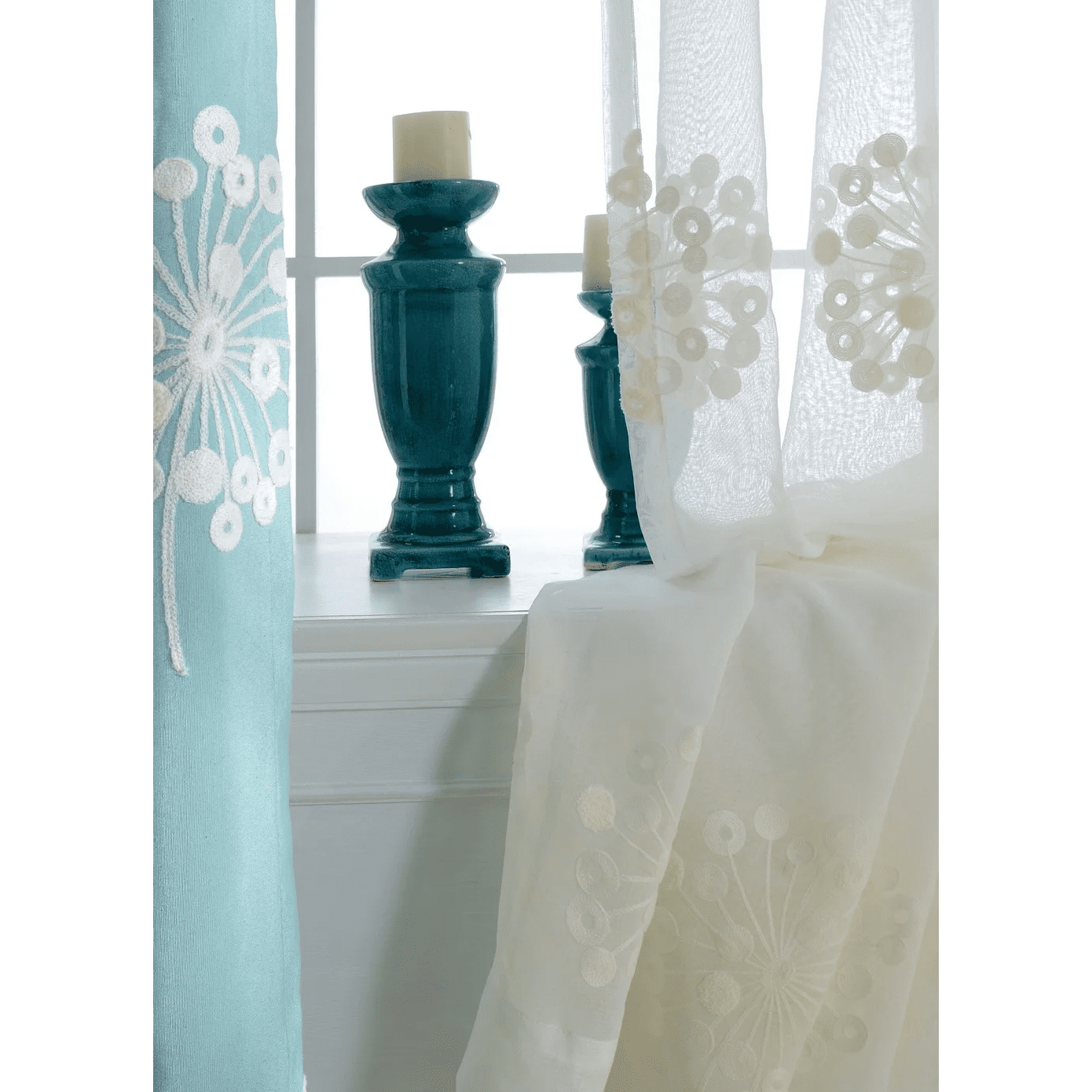 blue-floral-curtains,embroidered-curtains