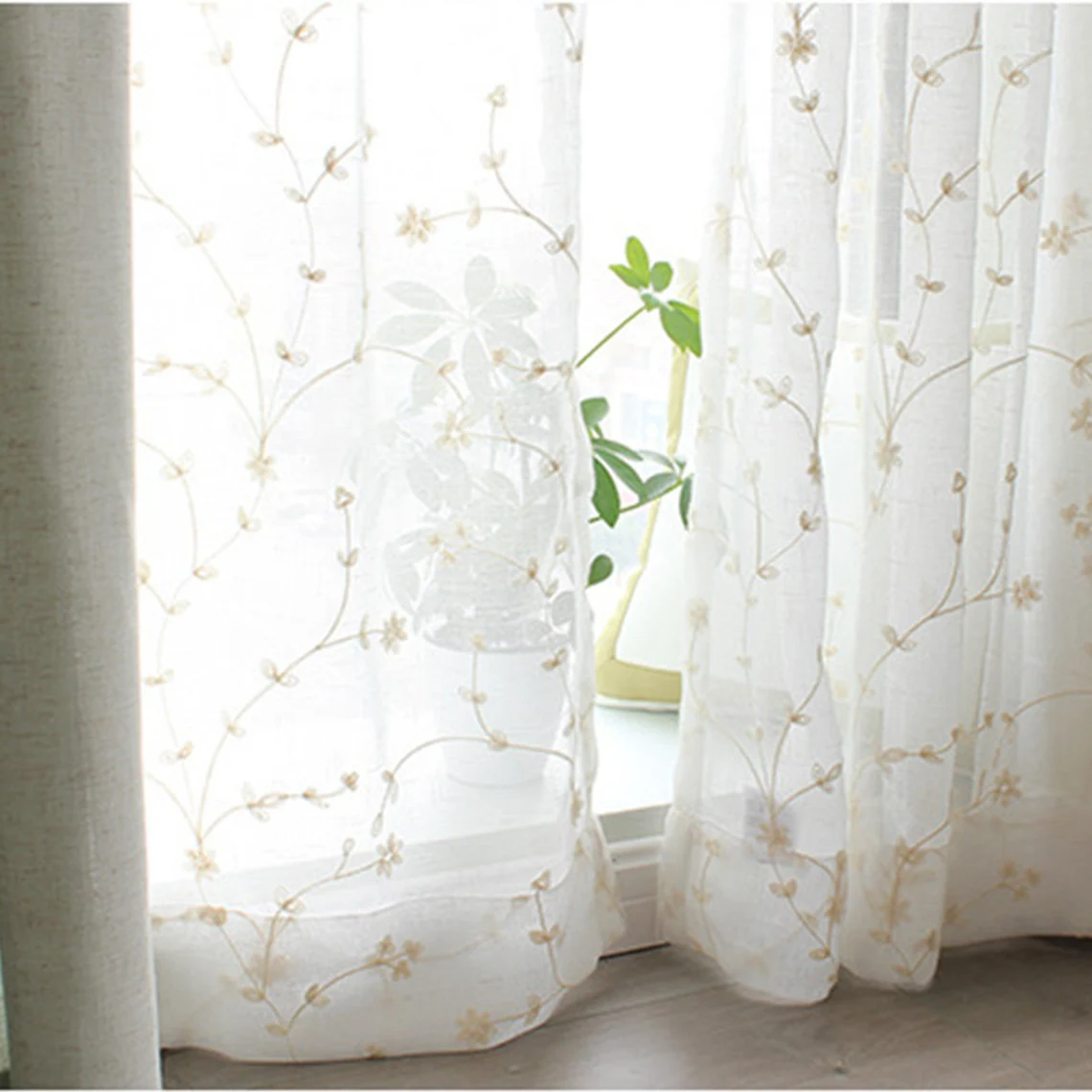 embroidered-sheer-curtains,white-curtains