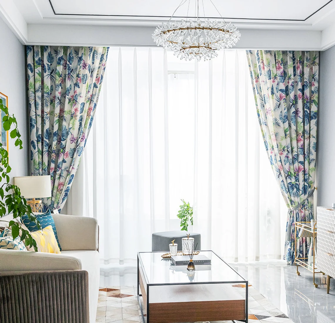 printed-floral-curtains,curtains-floral,blackout-curtains,bedroom-curtains