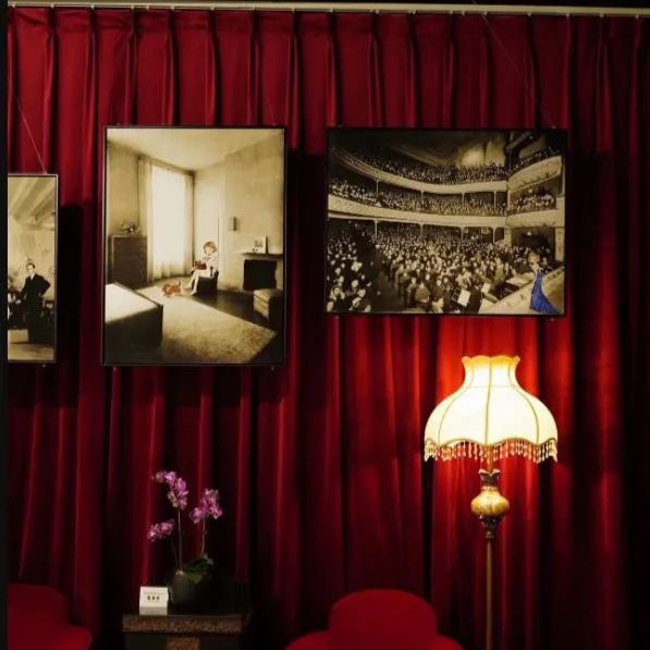 red-velvet-blackout-curtains, blackout-curtains, edit-home-curtains